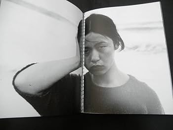 Amazon.co.jp: 荒木経惟 写真集『月光写真』2019年初版 Nobuyoshi